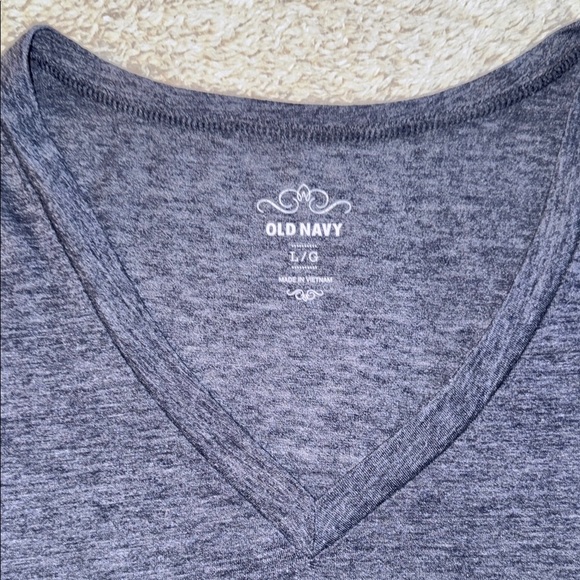 ๐ 2-Piece Womenโs T-Shirt Bundle โ Size Large - Picture 8 of 10